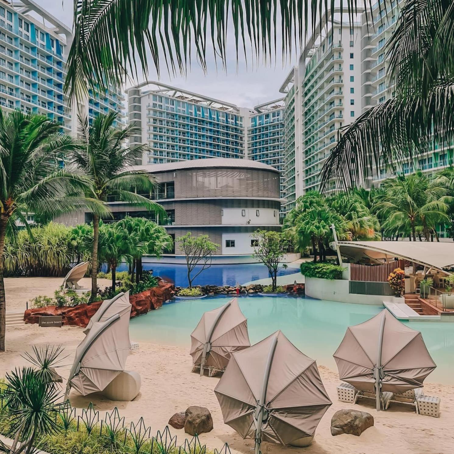 Manila Urban Resort At Azure Exterior foto
